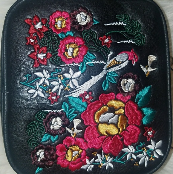 NWT!!! Beautiful Madison West cross body - Picture 2 of 3